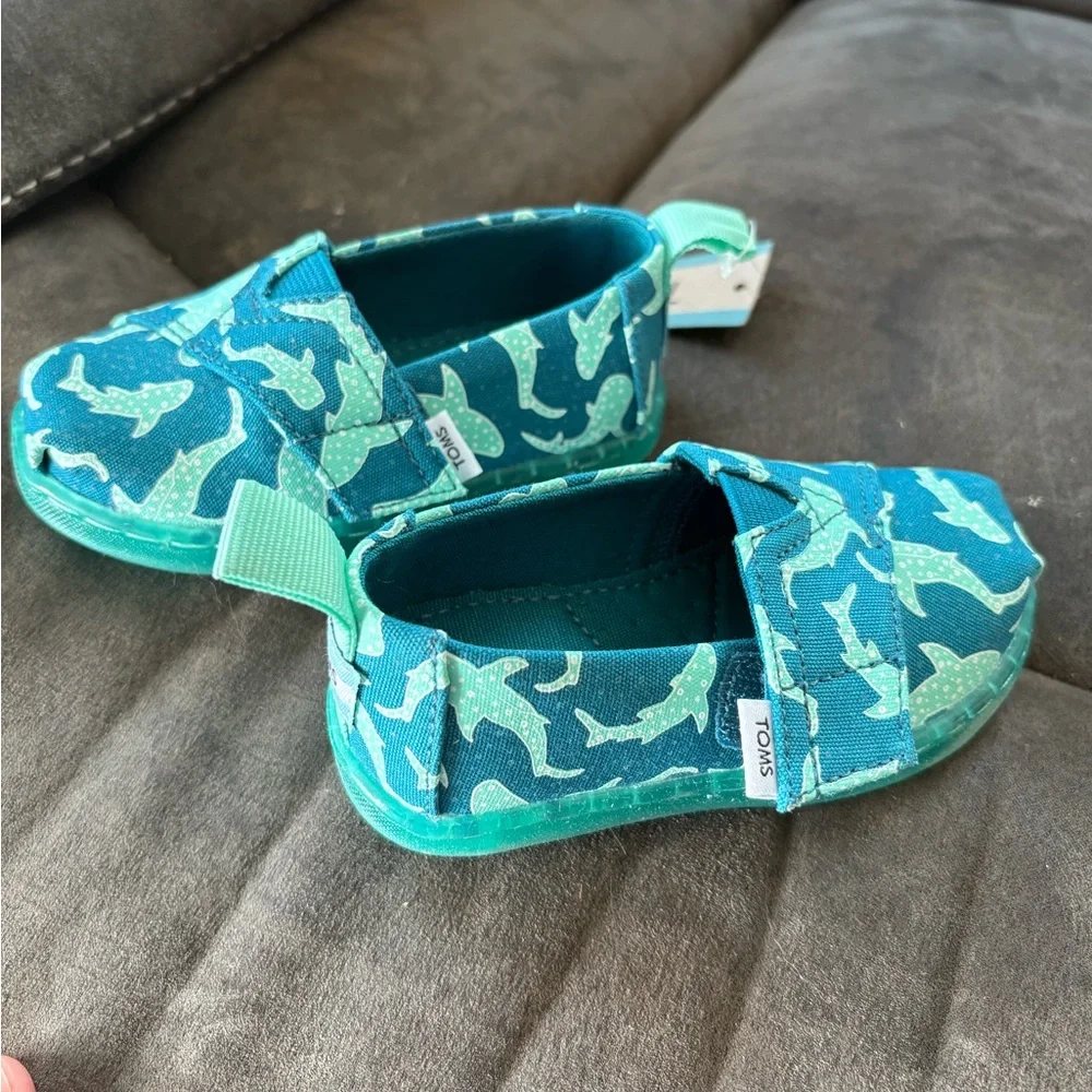 TOMS Kids Aqua Shark Moccasins